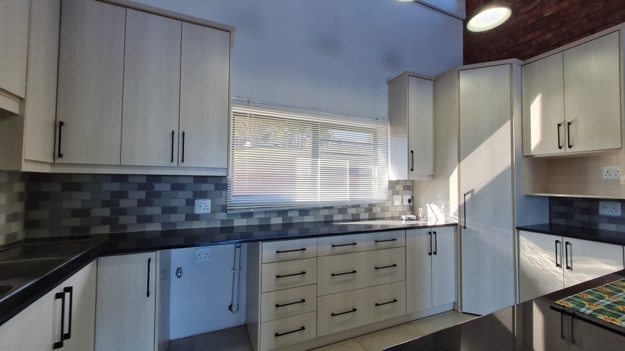 3 Bedroom Property for Sale in Dana Bay Western Cape